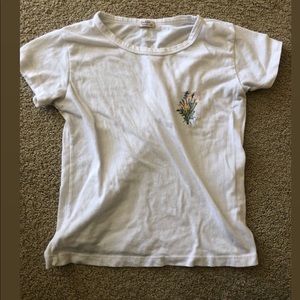 brandy melville tee with embroidered flowers